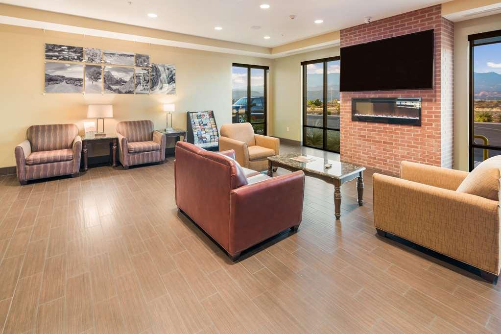 Sleep Inn & Suites Hurricane Zion Park Area Interior photo